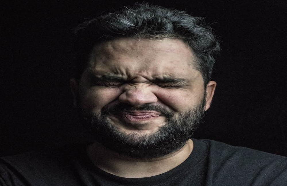 Wat betekent 'de plank misslaan' en waar komt deze uitdrukking vandaan?