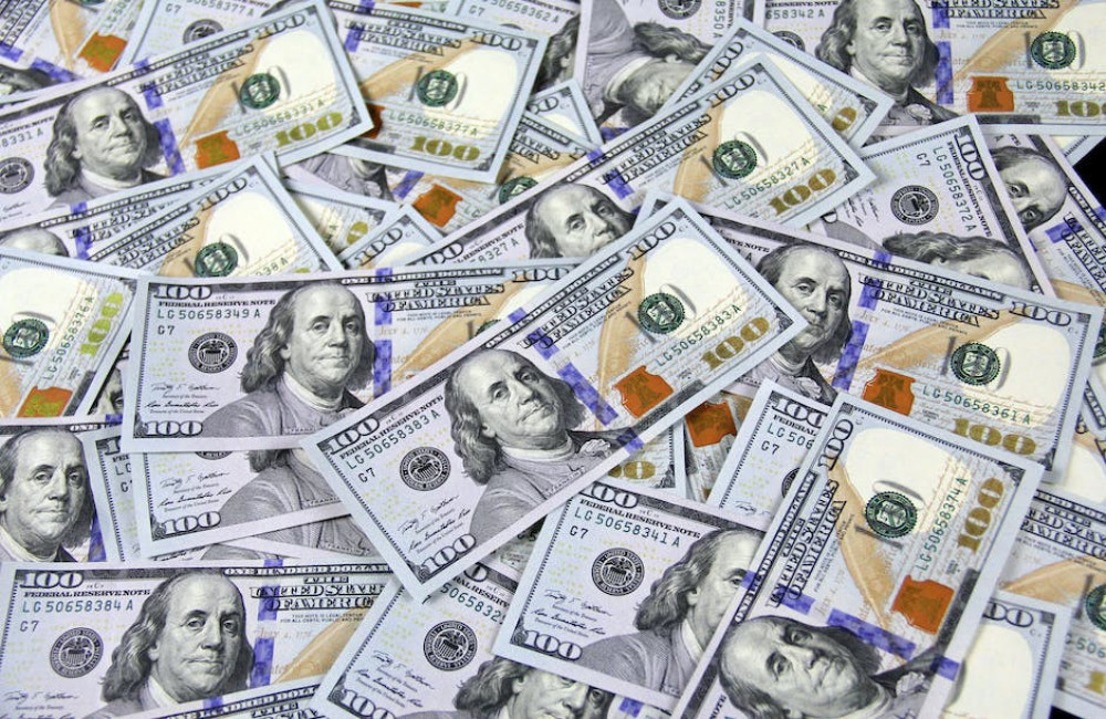 Wat is het vermogen van André van Duin en hoe verdient hij zijn geld?