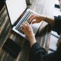 'U heeft' of 'u hebt'? Zo kies je de juiste vorm in 2026 in een zakelijke mail